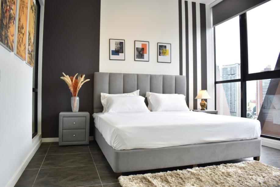 Scarletz Suites Klcc By Deko Kuala Lumpur Exterior photo