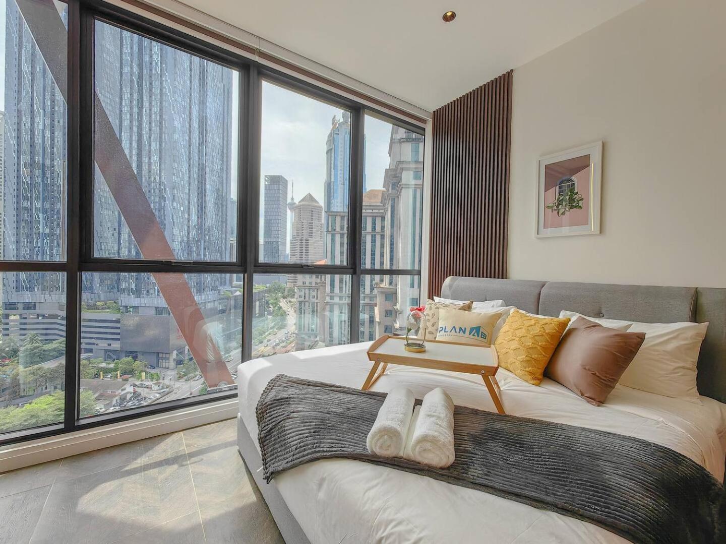 Scarletz Suites Klcc By Deko Kuala Lumpur Exterior photo