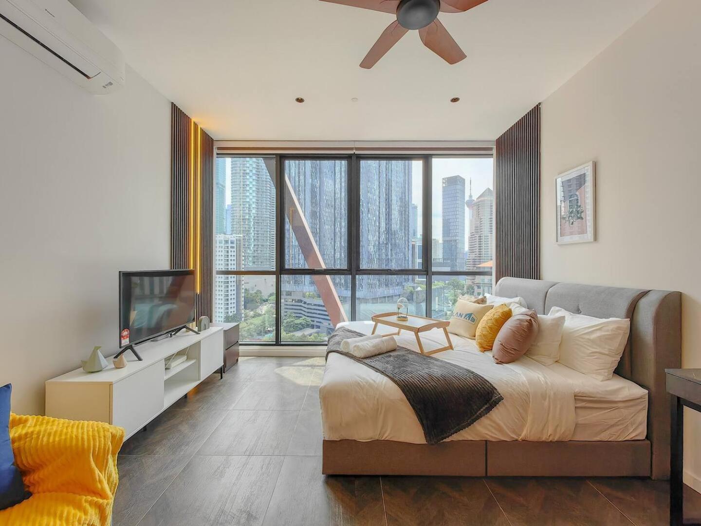 Scarletz Suites Klcc By Deko Kuala Lumpur Exterior photo